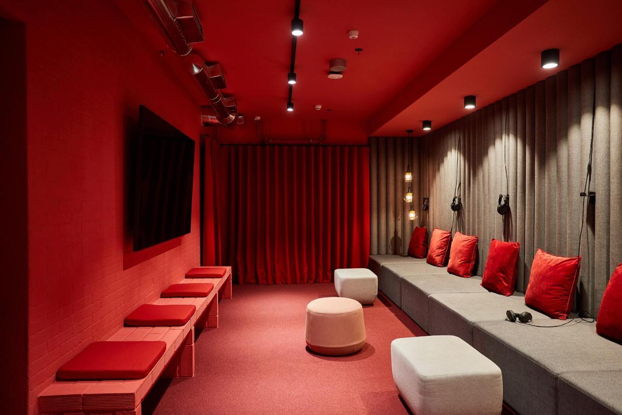 The Social Hub Madrid Hotel Bagian luar foto