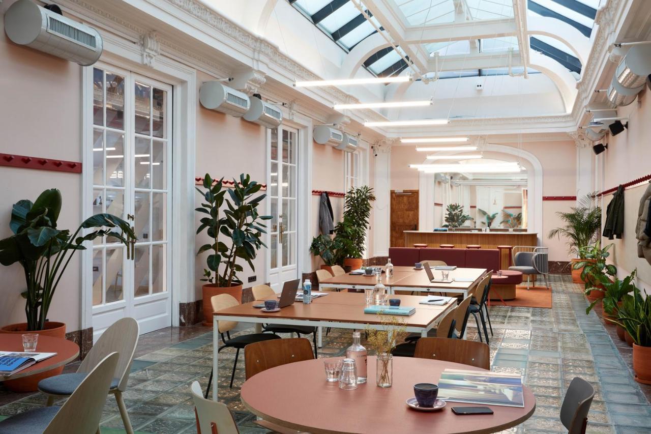 The Social Hub Madrid Hotel Bagian luar foto
